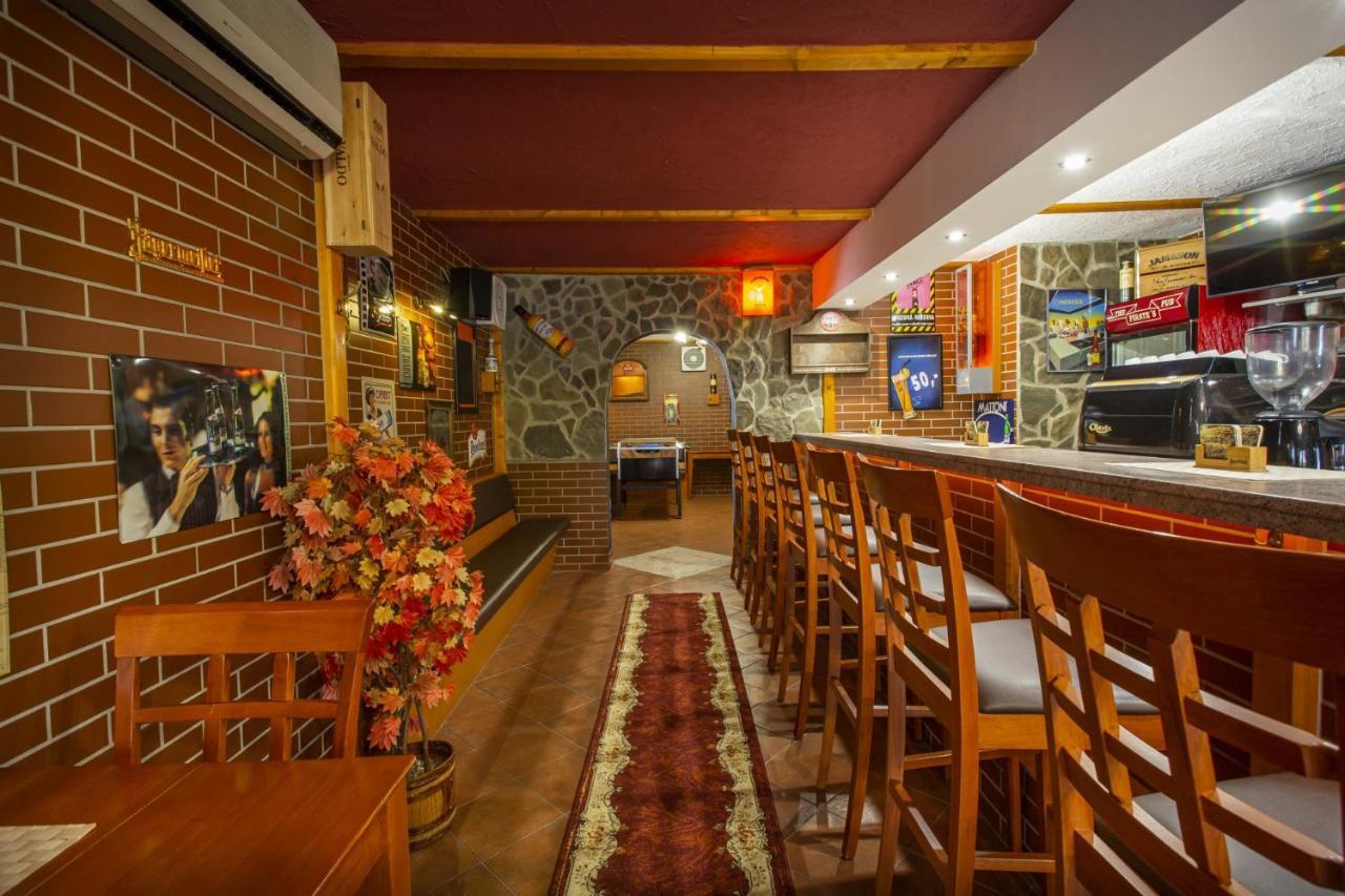 Hotel El Greco Rožnov pod Radhoštěm Buitenkant foto