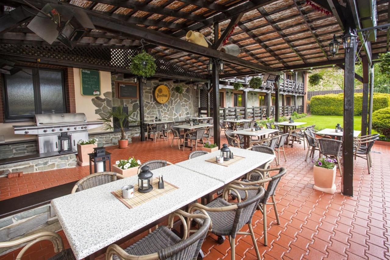 Hotel El Greco Rožnov pod Radhoštěm Buitenkant foto