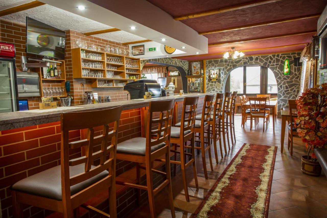 Hotel El Greco Rožnov pod Radhoštěm Buitenkant foto