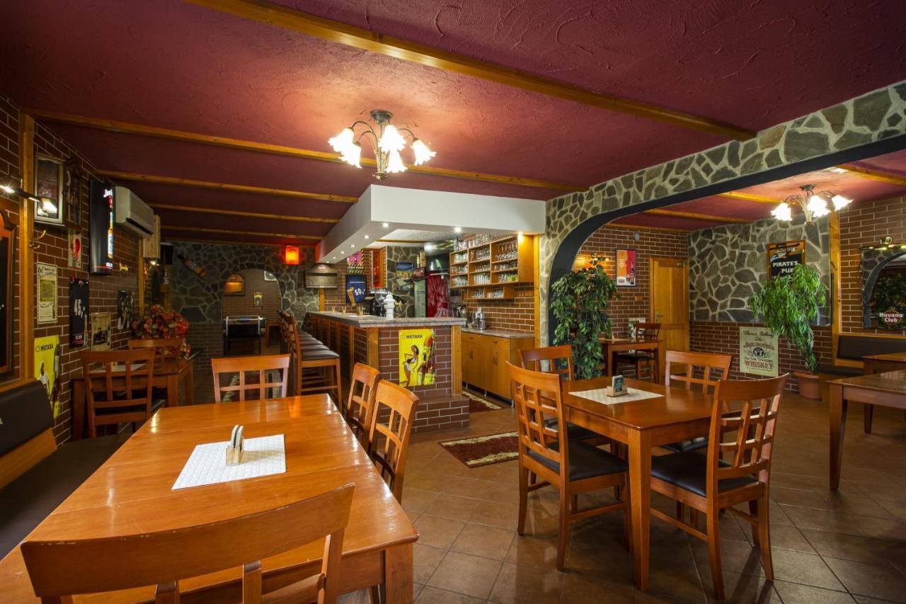 Hotel El Greco Rožnov pod Radhoštěm Buitenkant foto