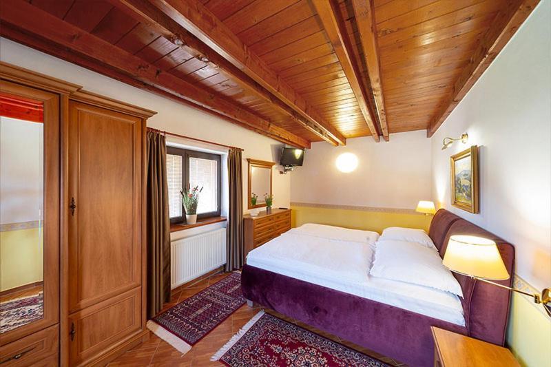 Hotel El Greco Rožnov pod Radhoštěm Buitenkant foto