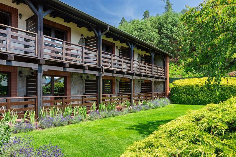 Hotel El Greco Rožnov pod Radhoštěm Buitenkant foto